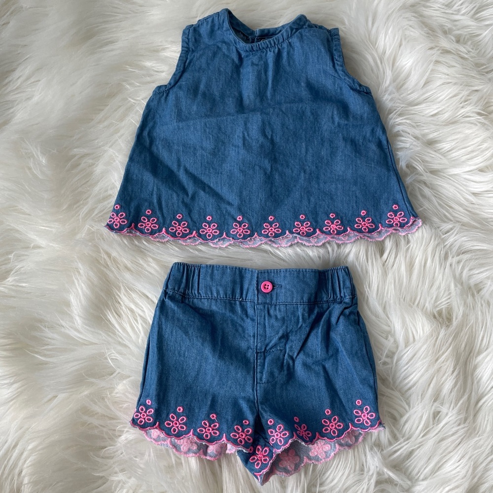 Crown & Ivy outfit